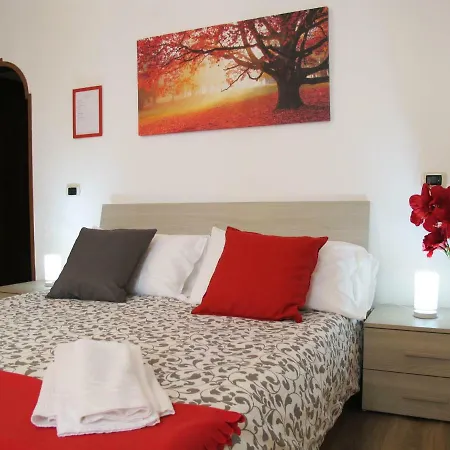 Falco House Bed & Breakfast *